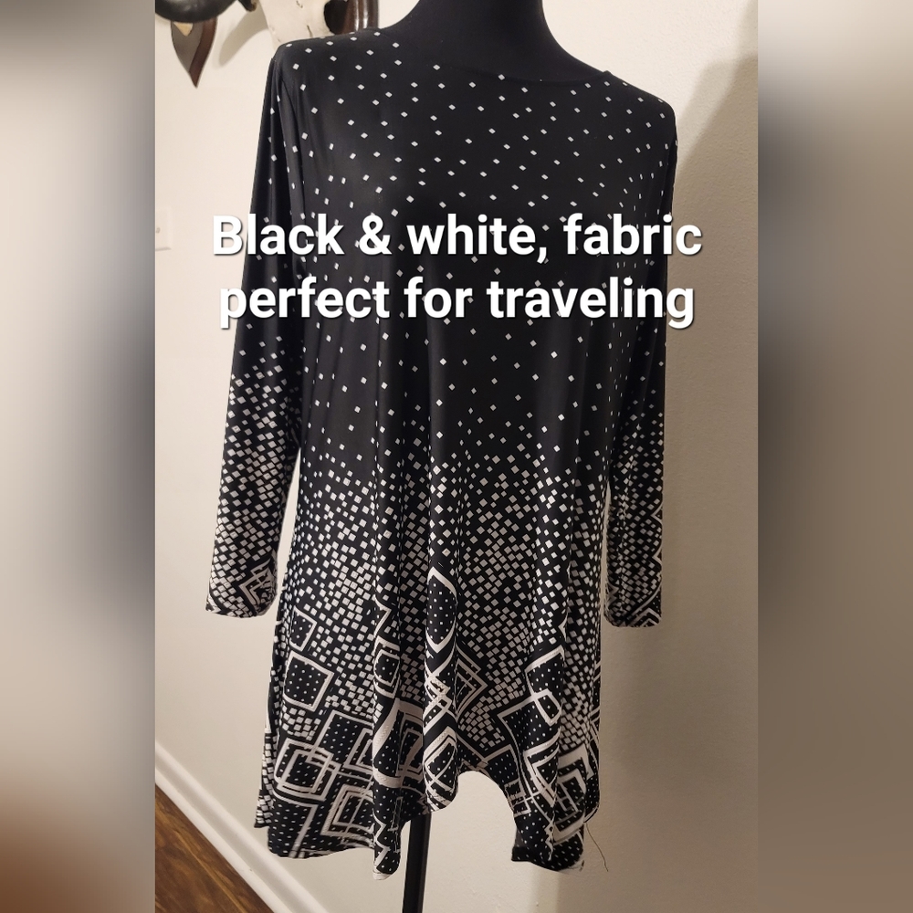 Peck & Peck Weekend XXL Tunic Black & White